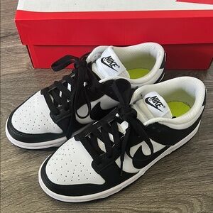 Nike Women’s Dunk Low White Black Panda